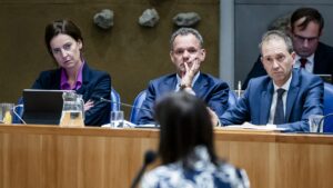 Kabinet nog meer demissionair, kan dat wel?